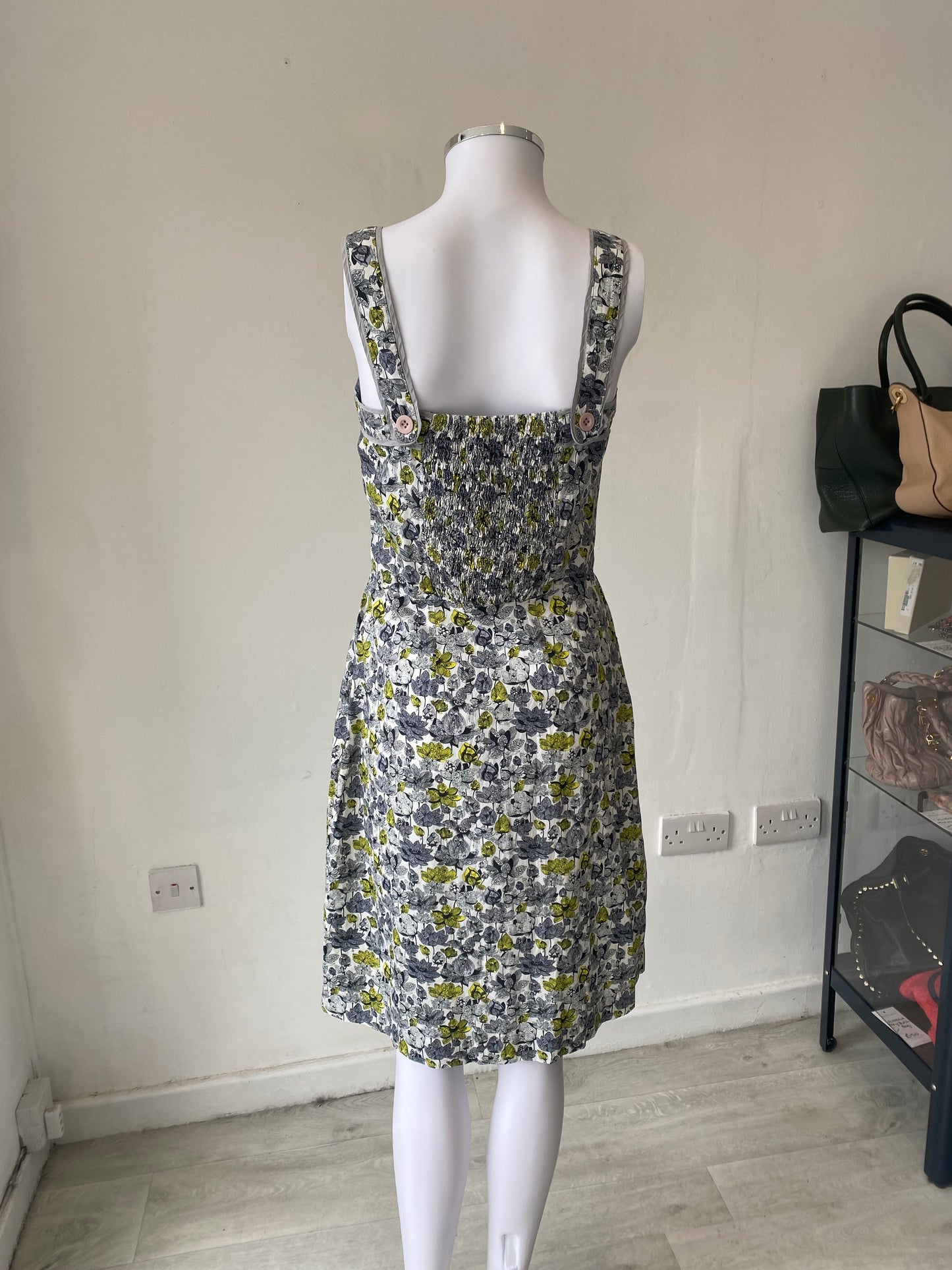 Allium B Liberty Floral Dress Size Small