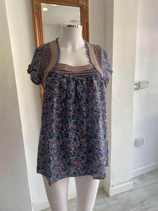 Max & Co Floral Print Top Size 8-10