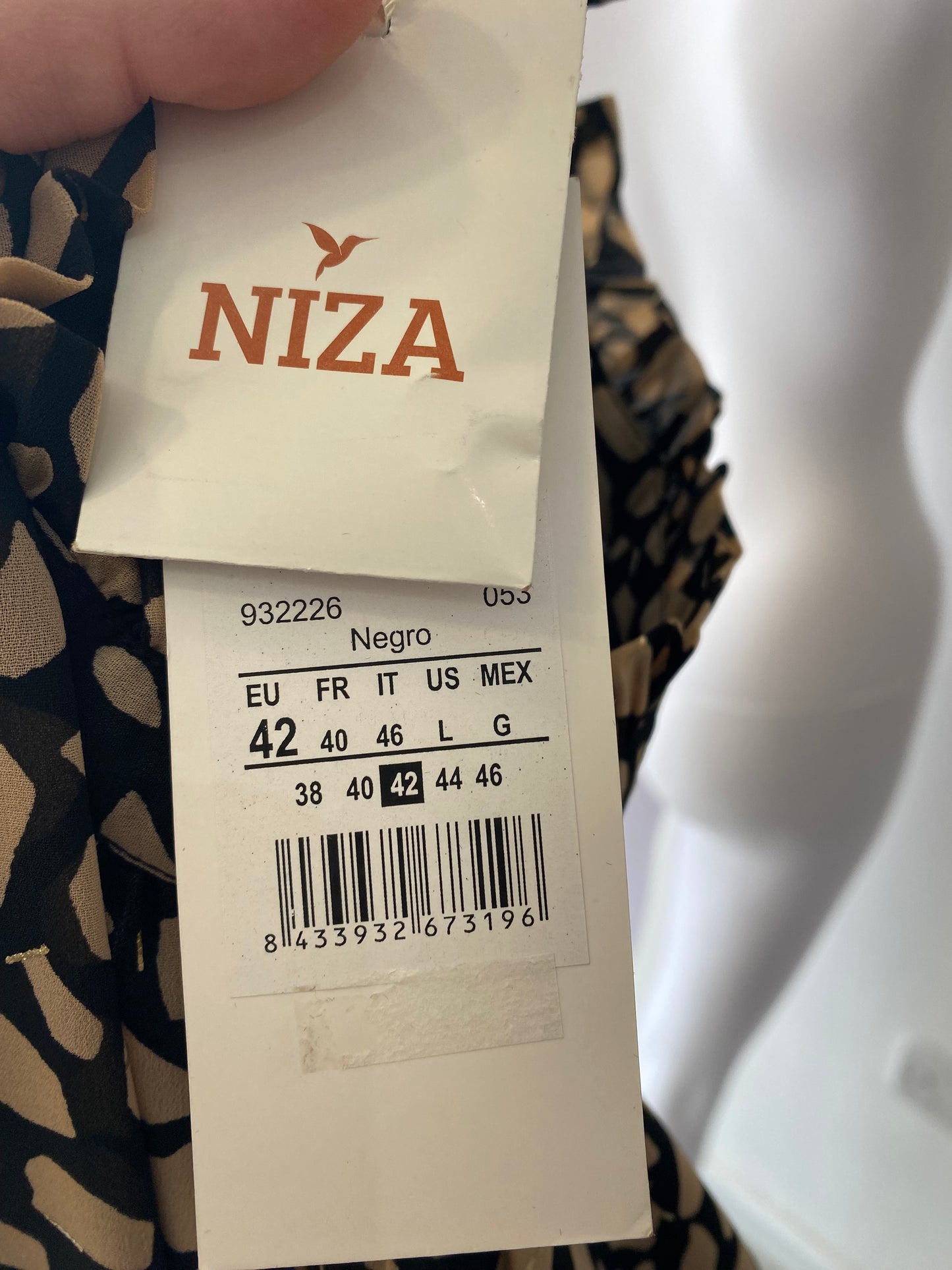 Niza Beige and Gold Patterned Dress Size 14-16