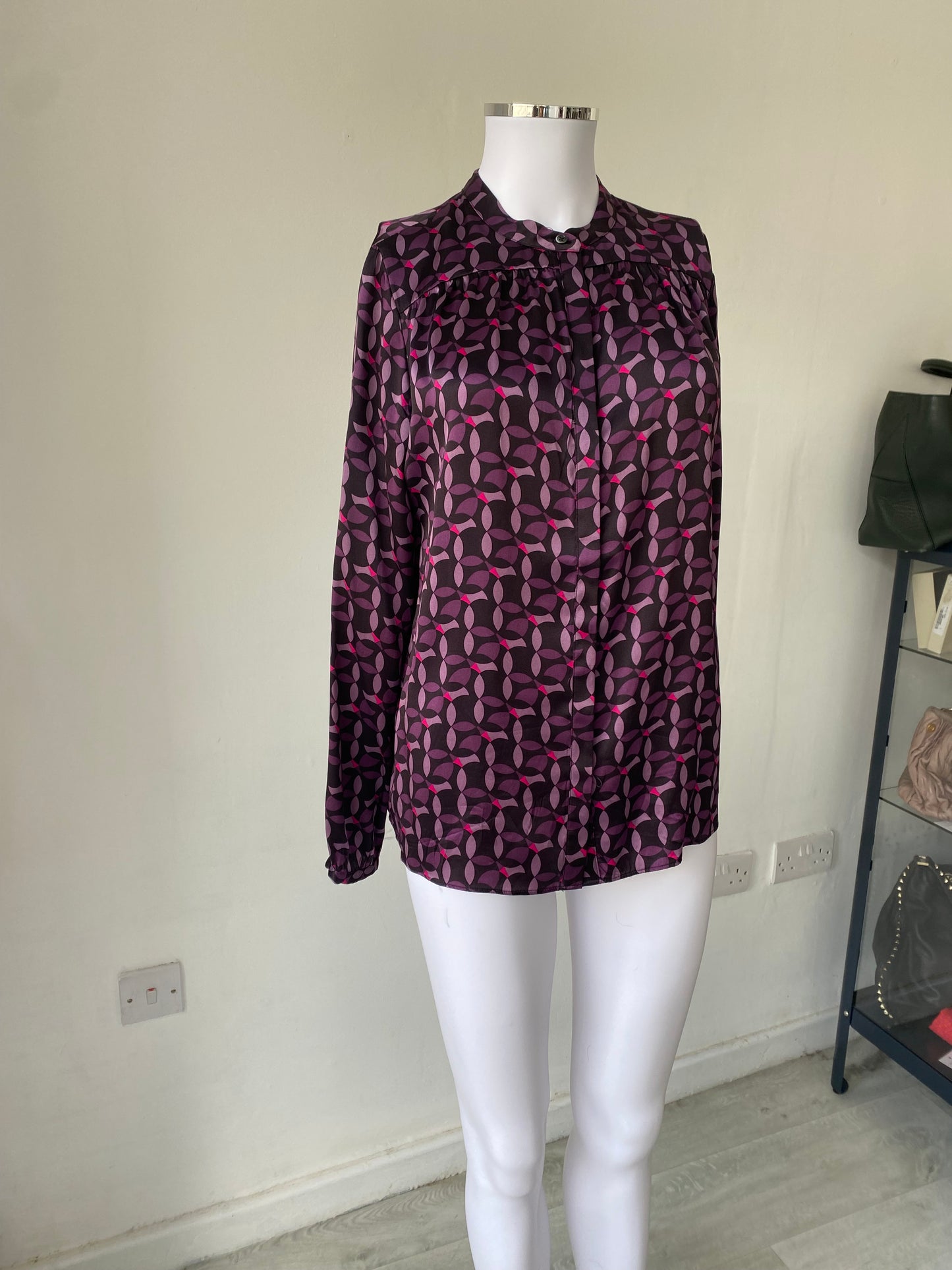 Jigsaw 100% Silk Printed Shirt Top Size 8