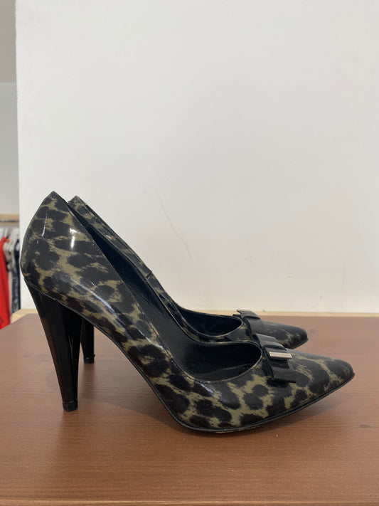 Karen Millen Leopard Print Patent Shoes Size 4