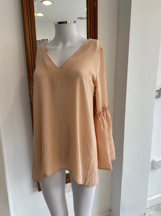 Zack Beige Floaty Top Size 8-10