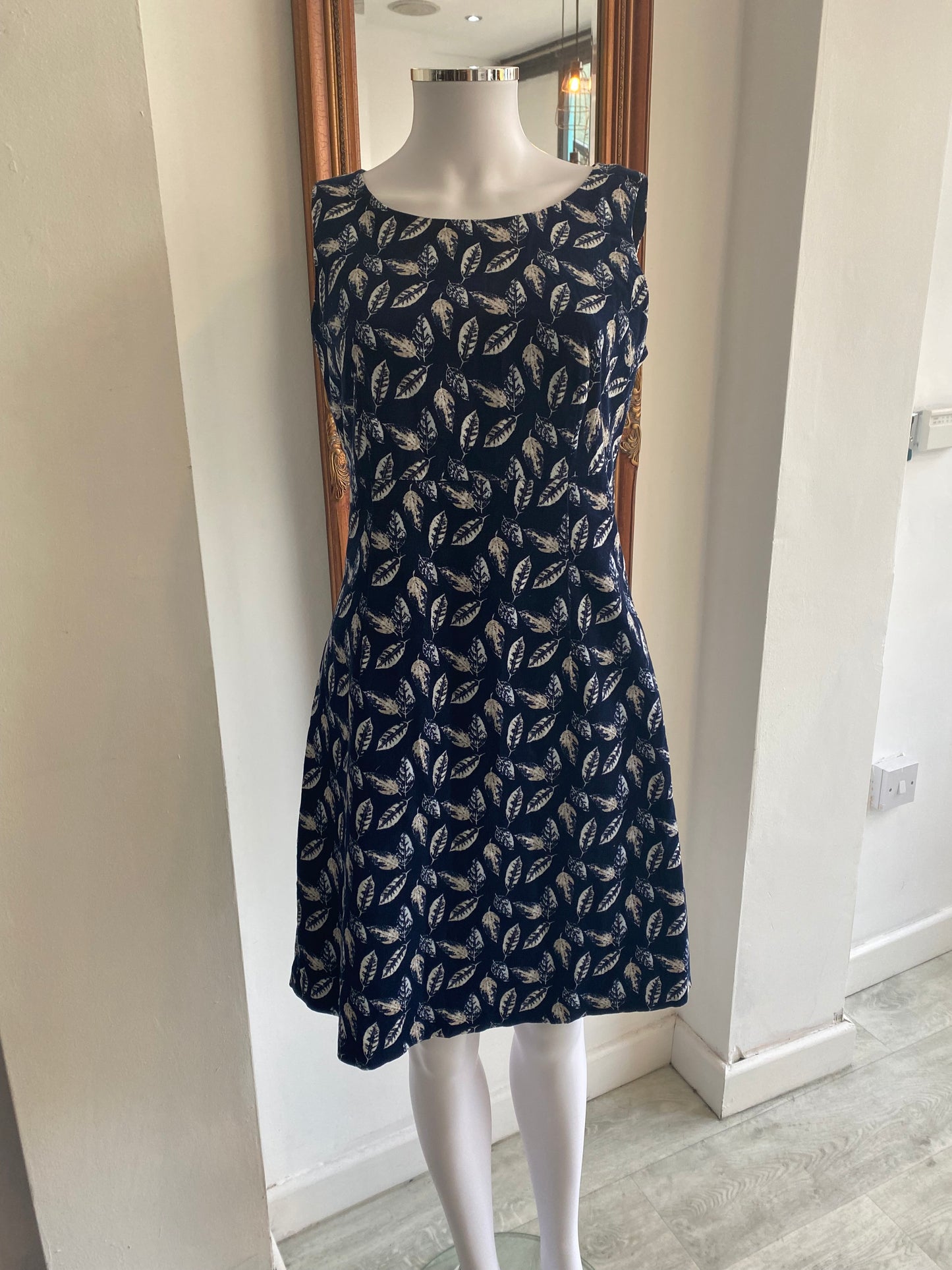 Laura Ashley Blue Leaf Print Corduroy Dress Size 10