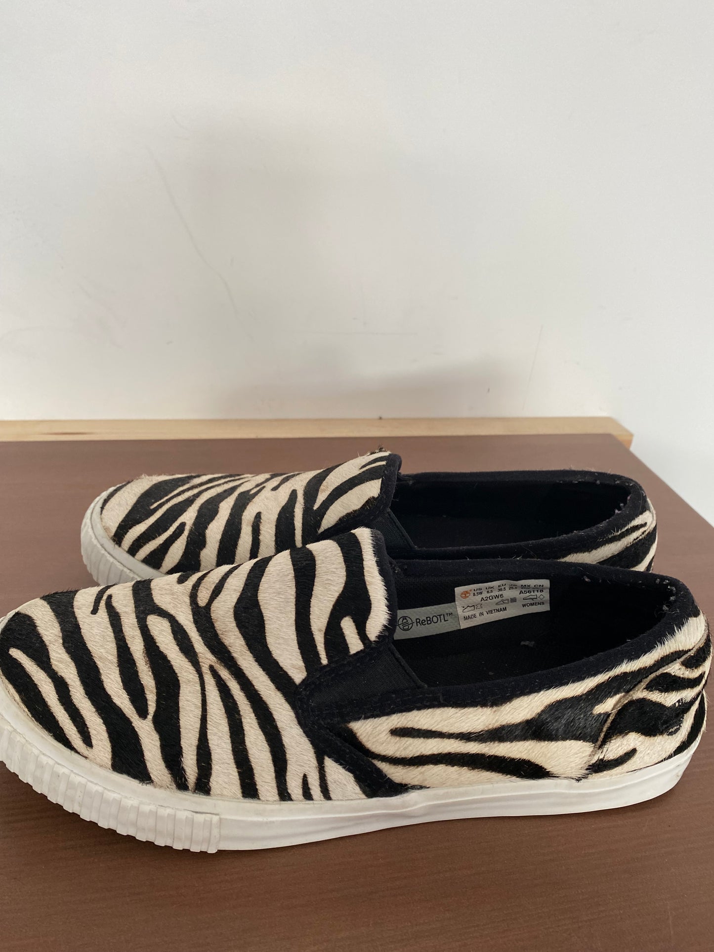 Timberland Zebra Print Loafers Size 6.5