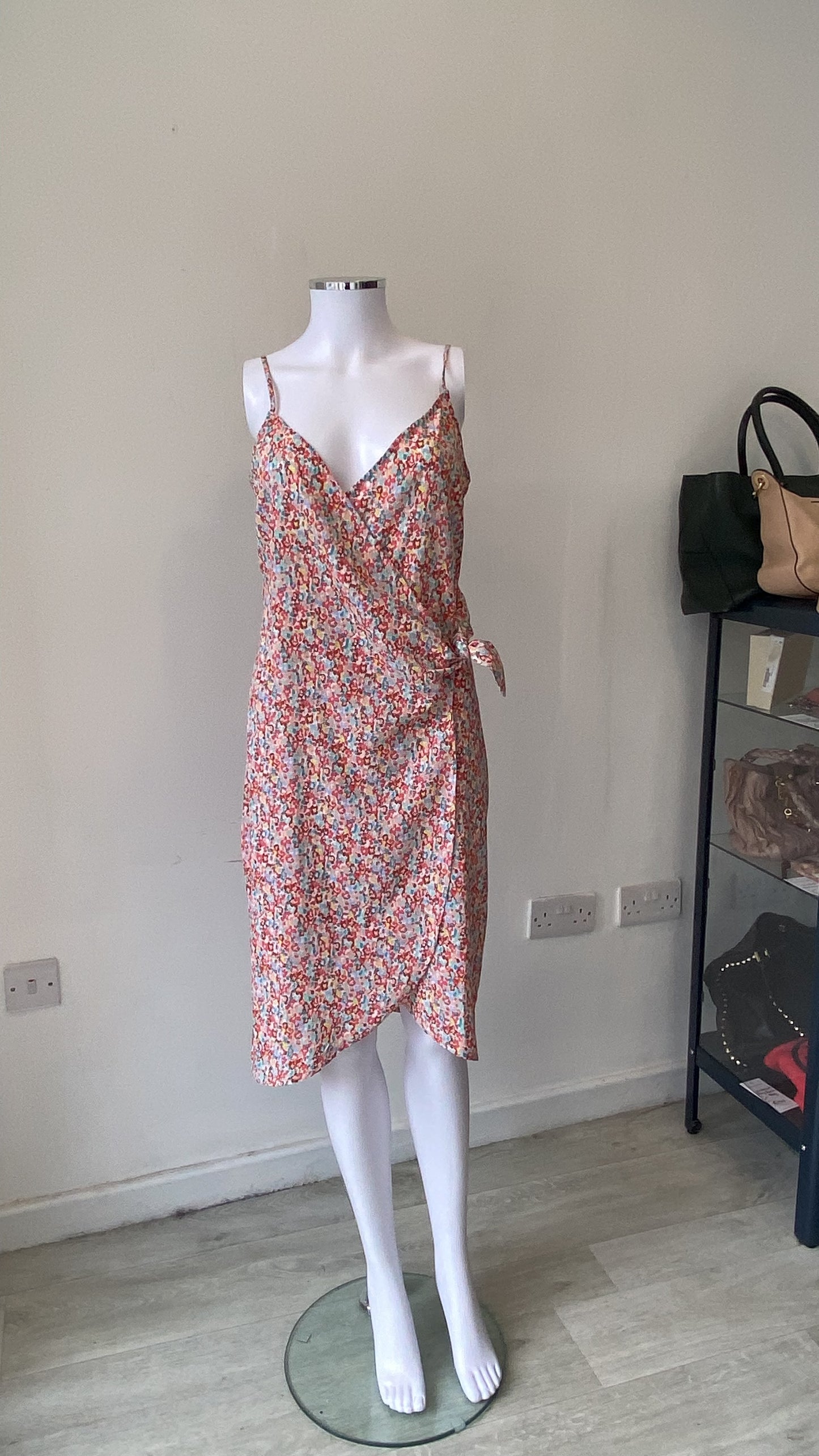 Oxbow Ditzy Floral Print Wrap Dress Size Small 8-10