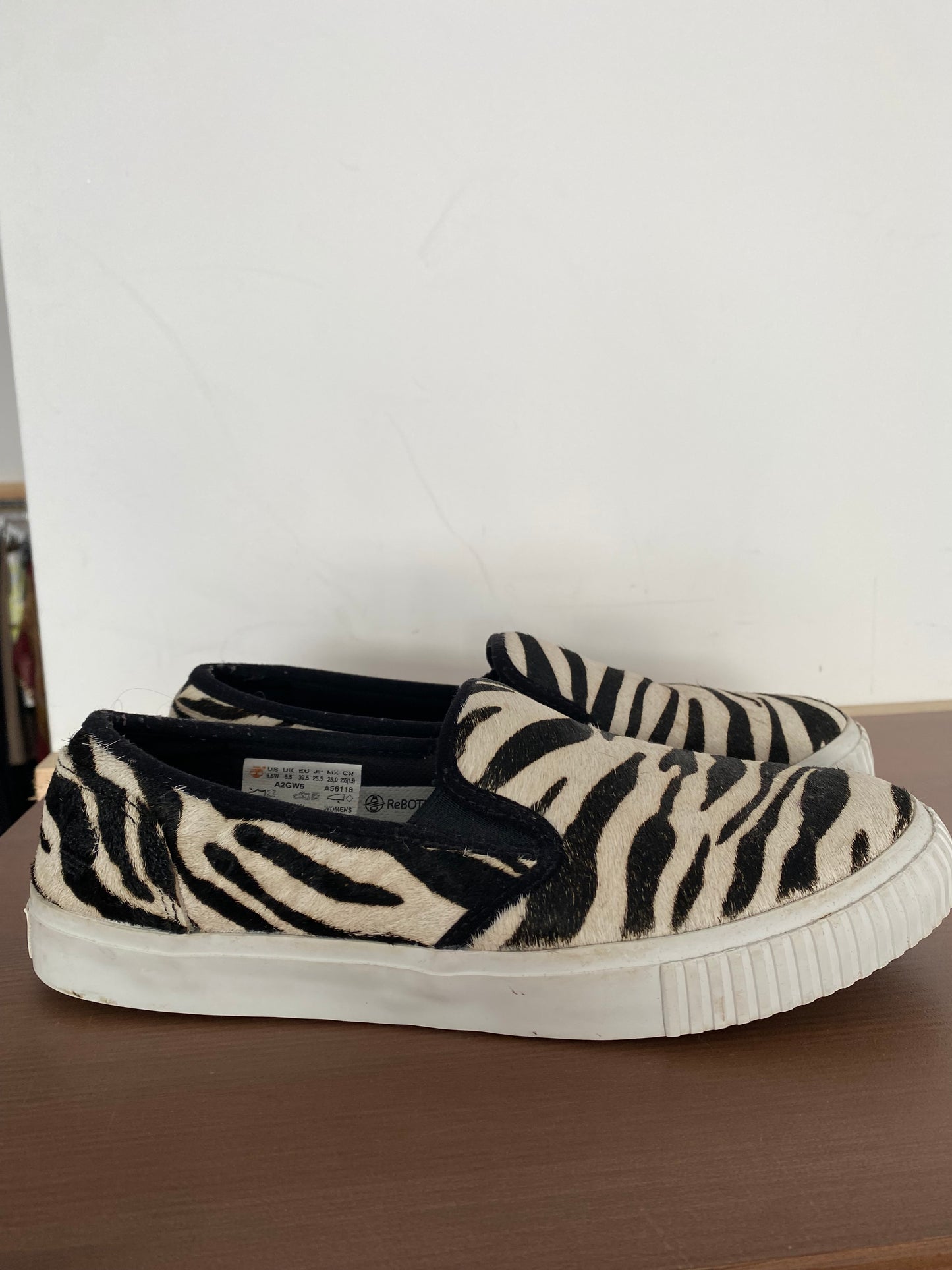 Timberland Zebra Print Loafers Size 6.5