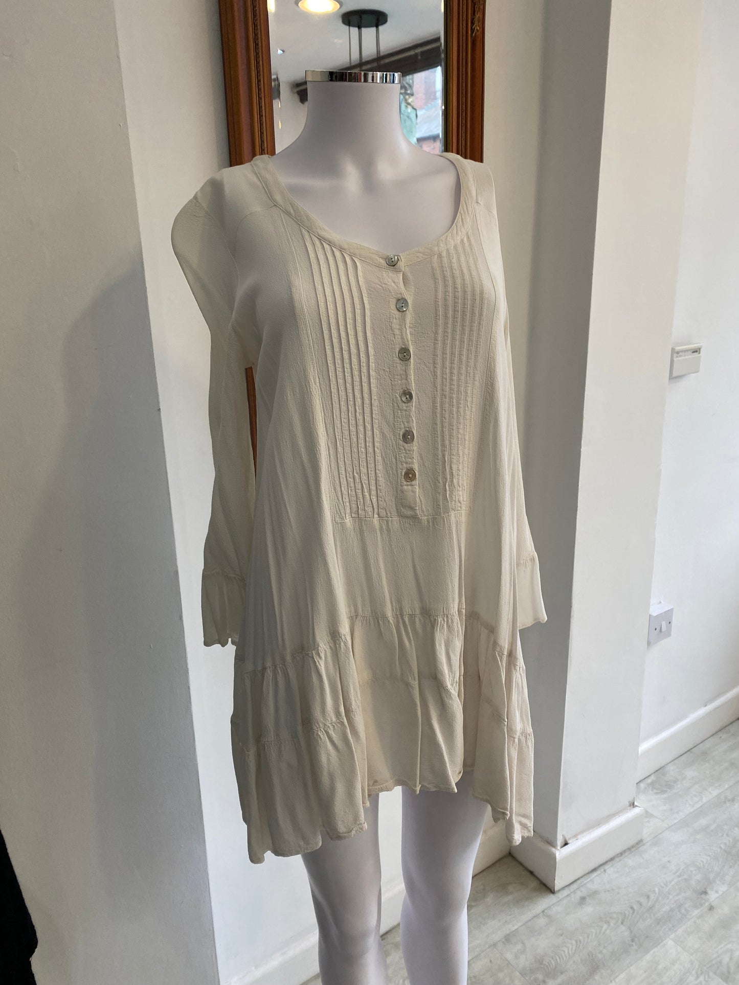 Ghost Cream Shirt or Dress Size Small 8-10