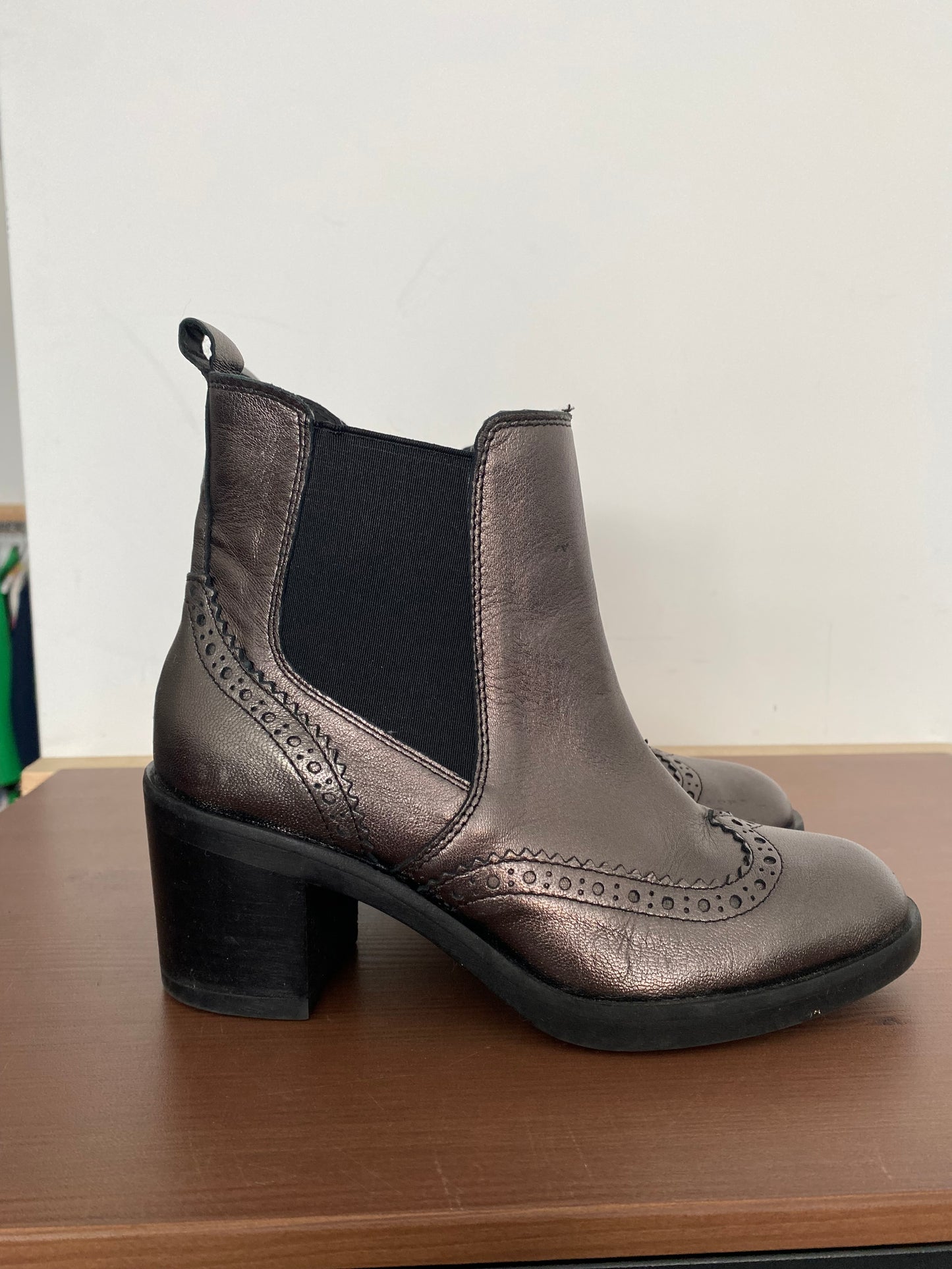 Carvela Pewter Leather Boots Size 3