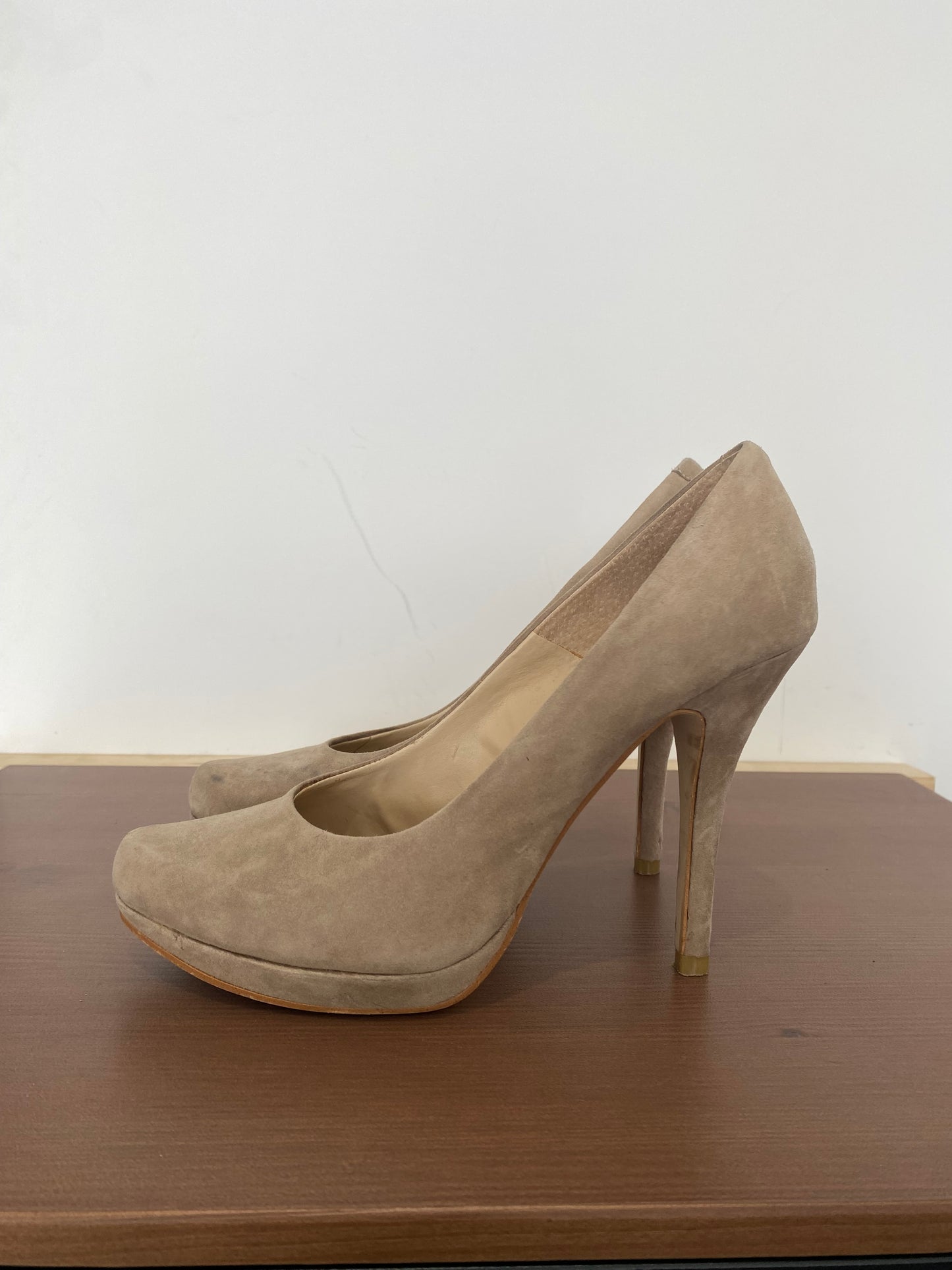 Dune Beige Suede Heels Size 5