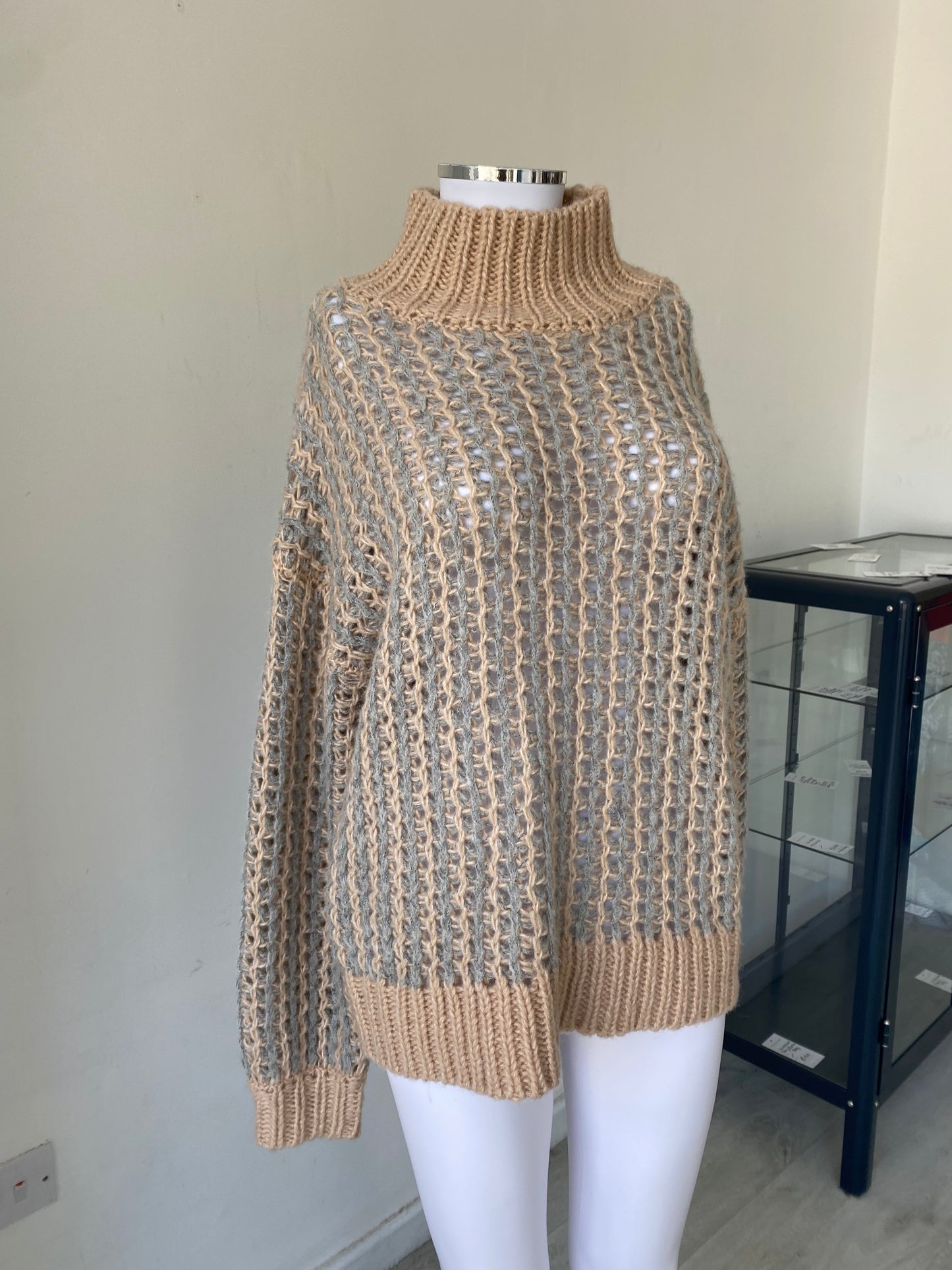 Reiss Beige and Grey Jumper Size XS 8-12