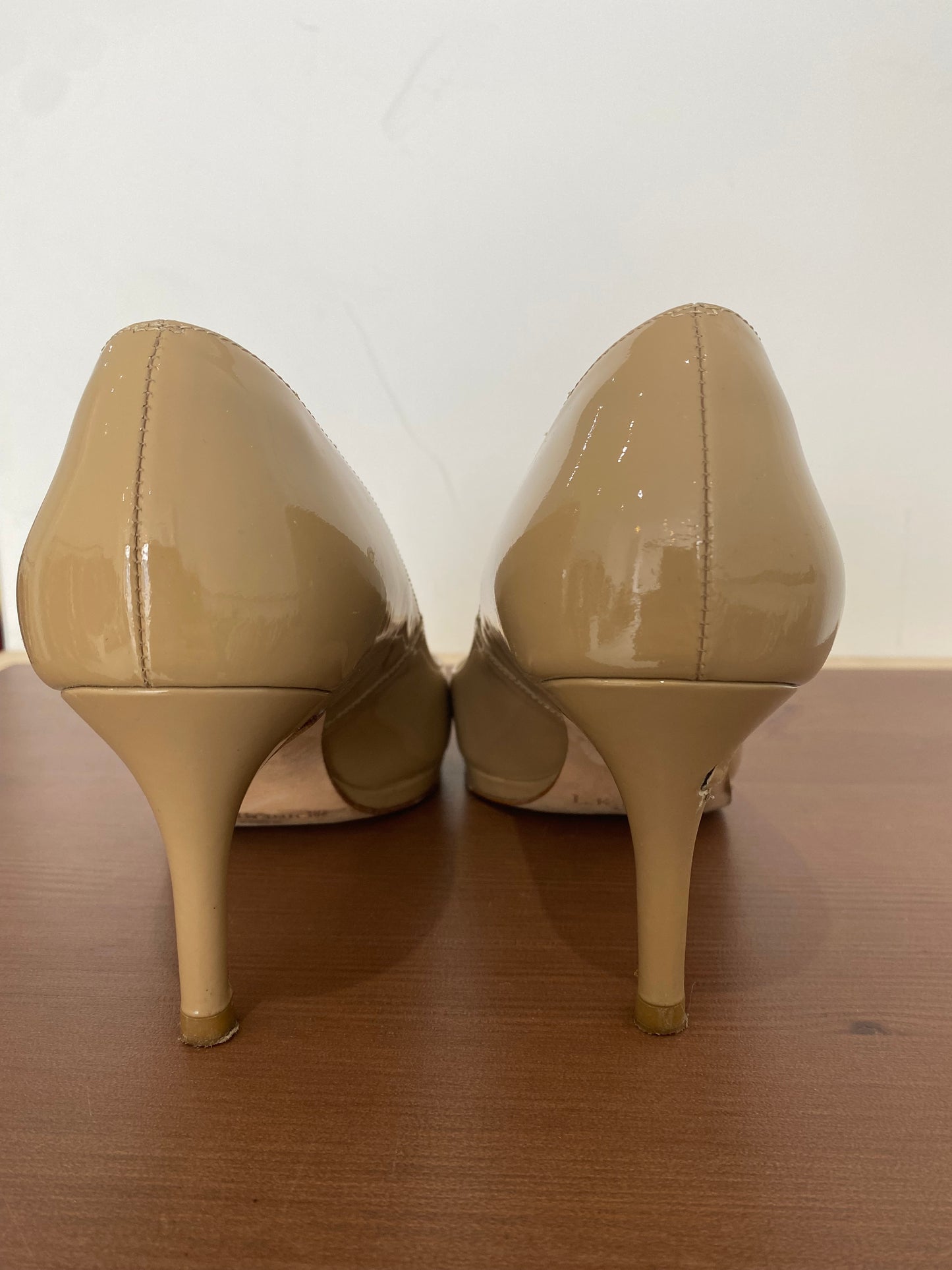 LK Bennett Beige Patent Court Shoes Size 5
