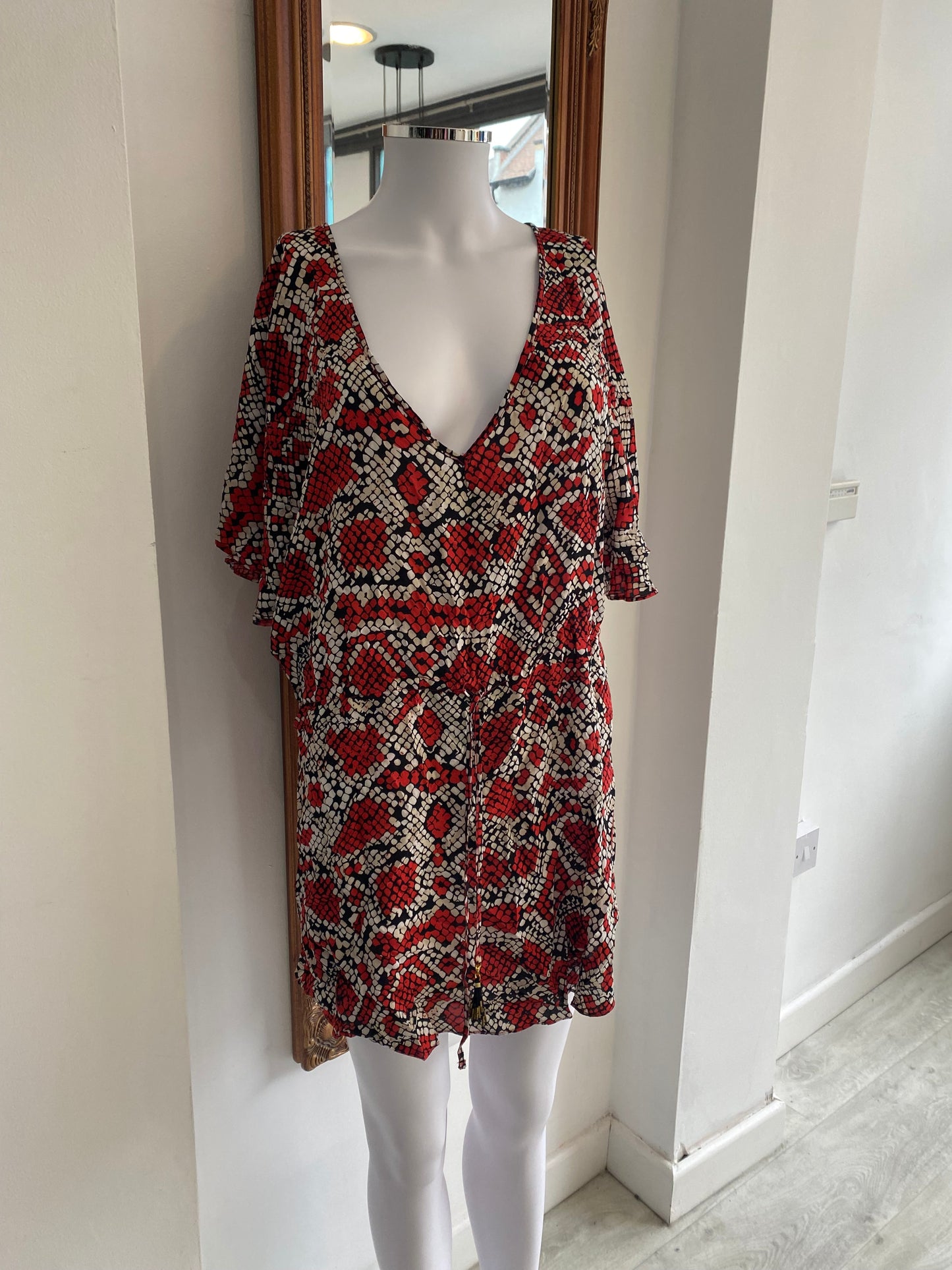 Vix Paula Ahermanny Red Printed Top Size Medium 10-12