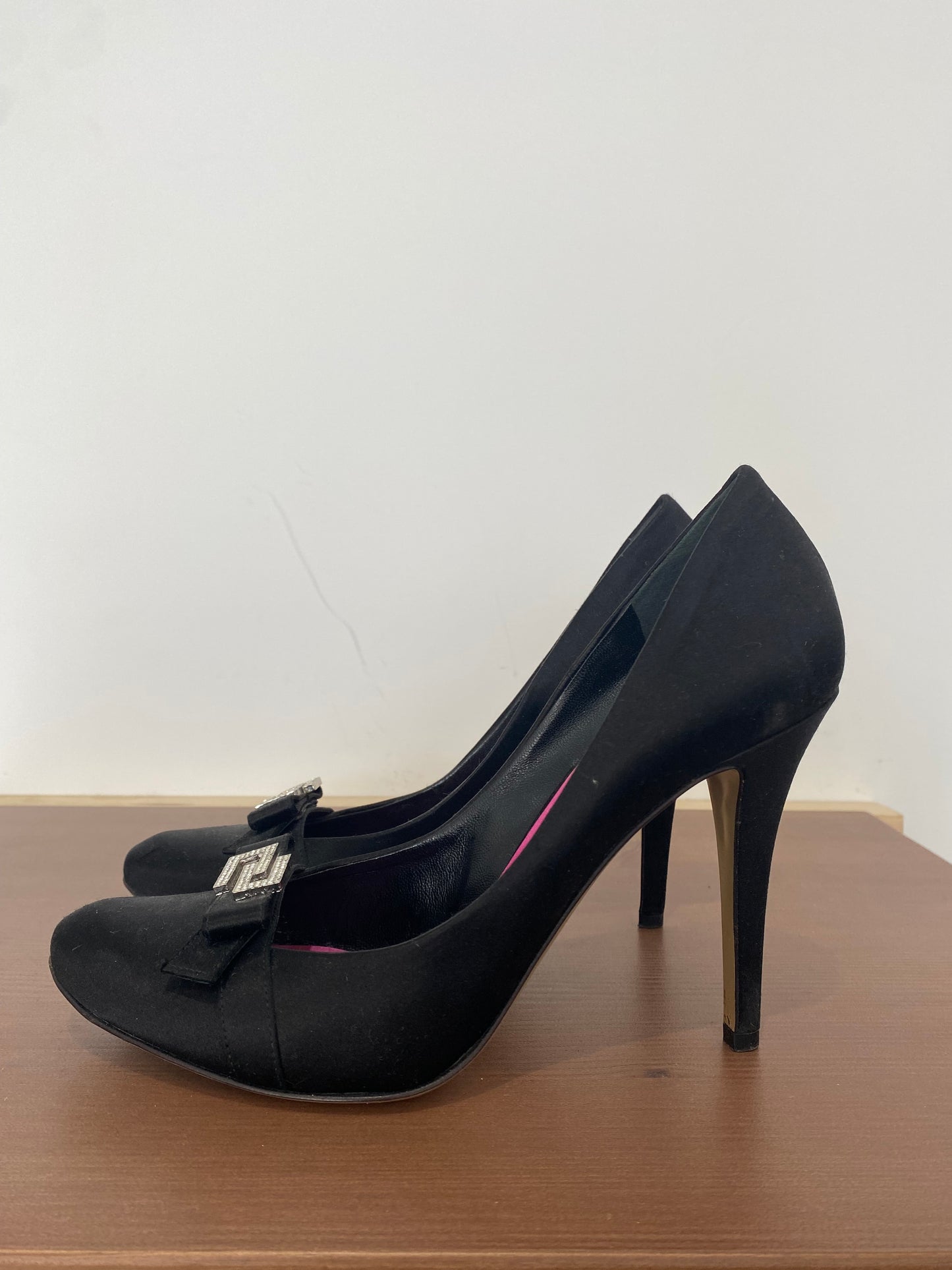 Karen Millen Black Fabric Shoes with Diamanté Detailing Size 4