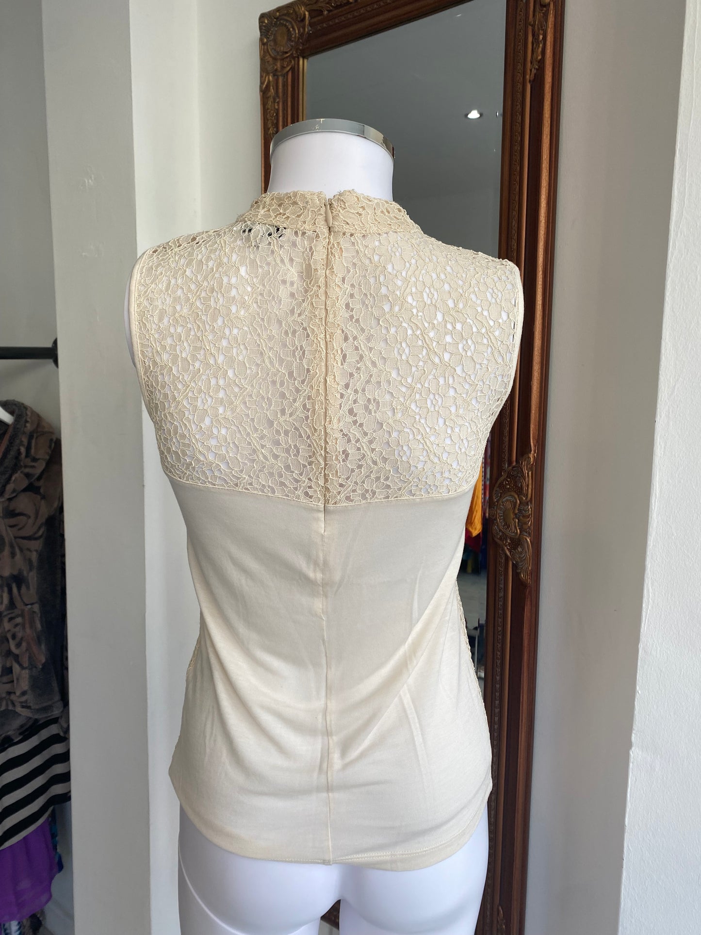 Reiss Cream Lace Top Size 6-8