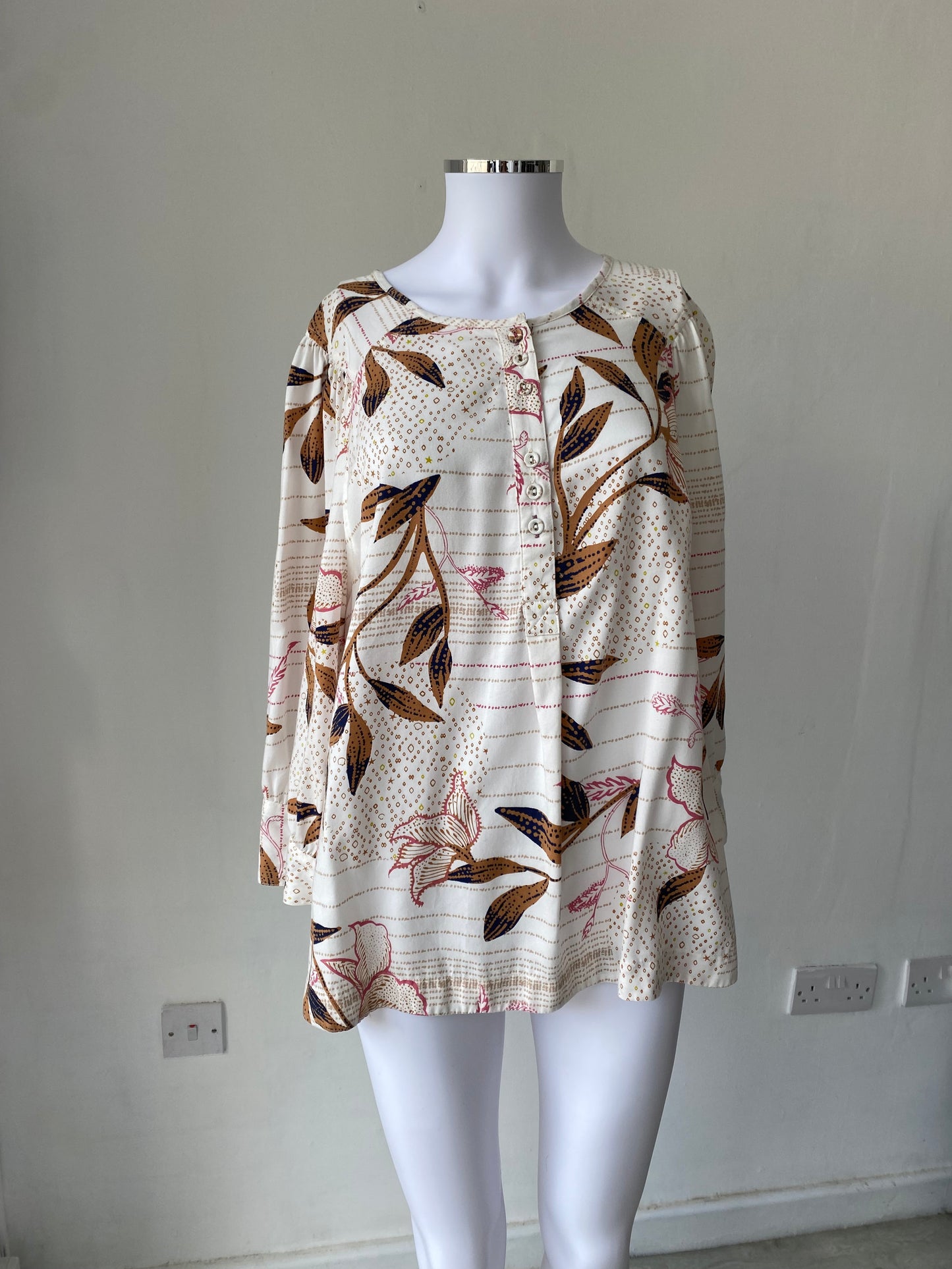 White Stuff Long Sleeved Top Size 14