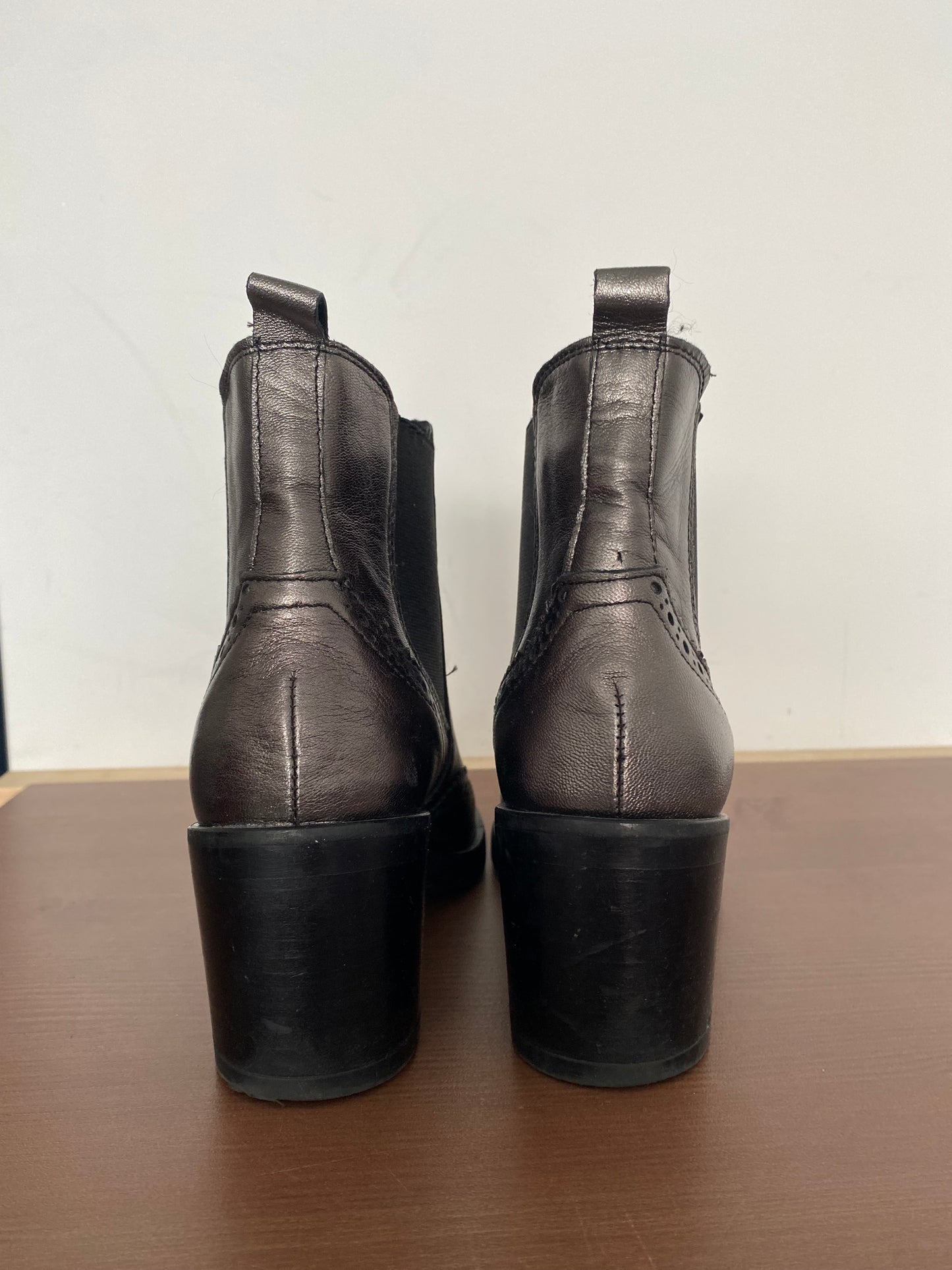 Carvela Pewter Leather Boots Size 3