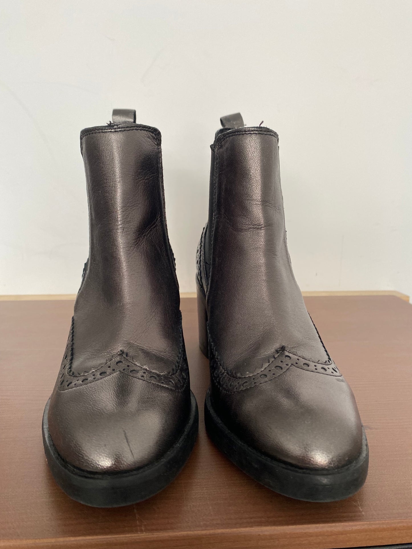 Carvela Pewter Leather Boots Size 3