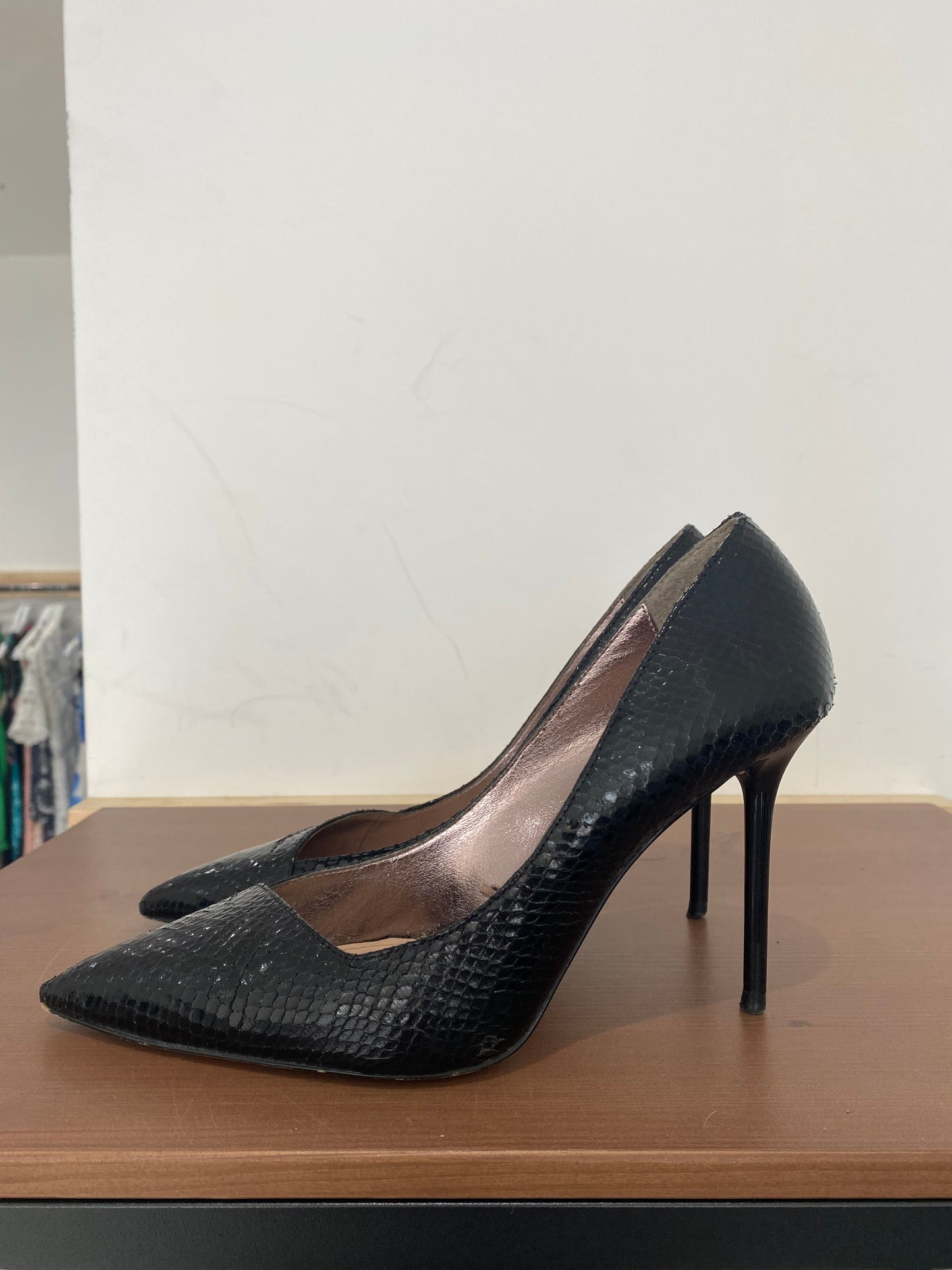 Zara Black Textured Heels Size 7
