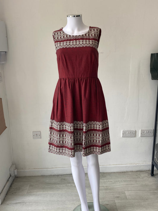 Hobbs NW3 Burgundy Cotton Dress with Embroidered Detailing Size 6
